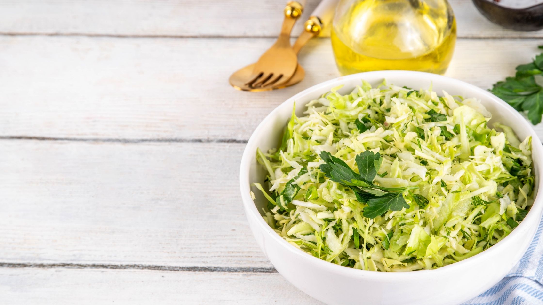 Leckerer und Einfacher Wirsing Detox Salat, schnell und einfach zubereitet. Ernährungs- und Gesundheitscoach, Rosacea-Expertin Claudia Rönsch, Hamburg